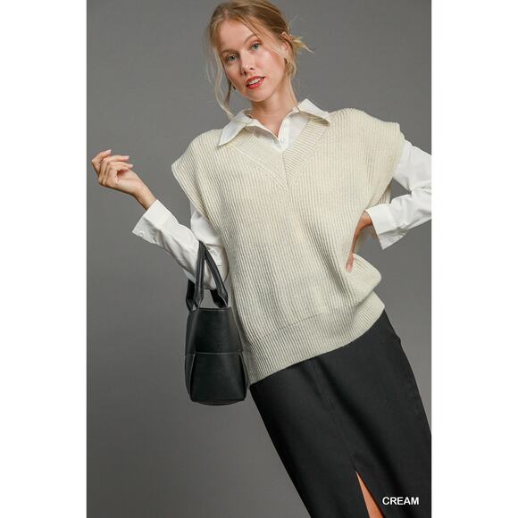 Umgee V-Neck Distinctive Shoulder Pad Detail Relaxed Fit Sweater Vest | Cream - Picture 4 of 6